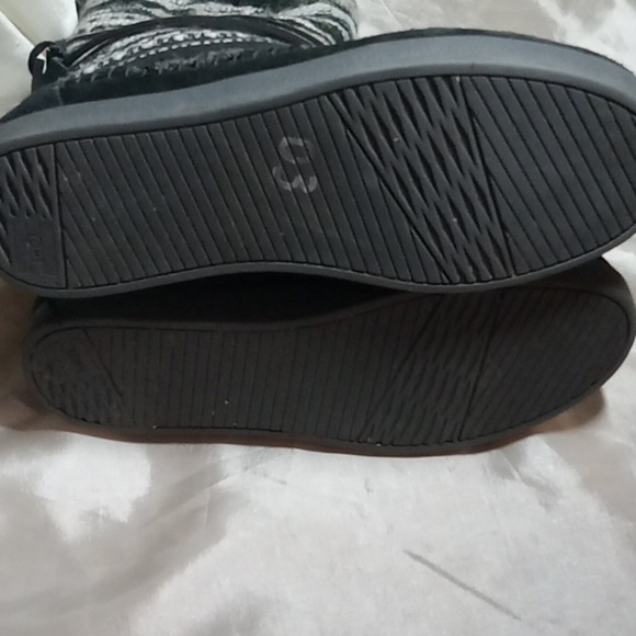 Tom's boots women's size 7 suede style mocassins - Picture 5 of 9